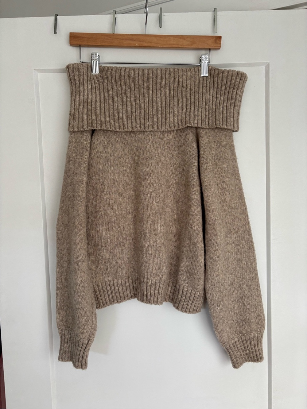Abercrombie & Fitch Foldover Sweater in Taupe